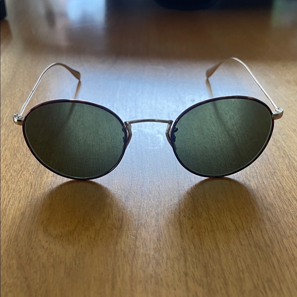 Oliver Peoples Round Sunglasses - Picture 4 of 4